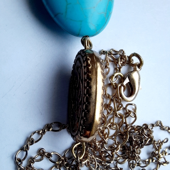 🎈3 for $10🎈Faux Turquoise & Gold Tone Necklace - Picture 4 of 6
